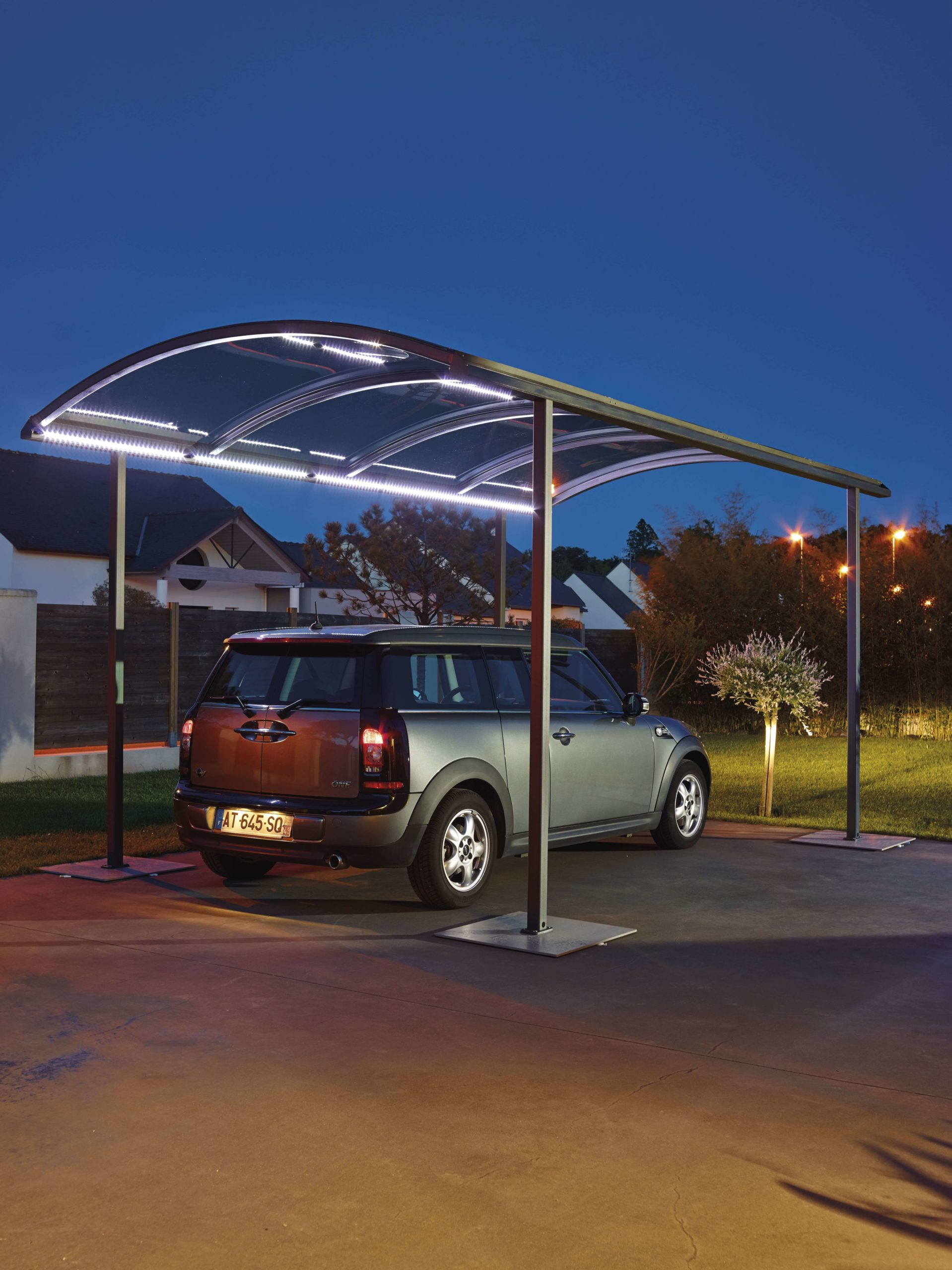 https://www.r2j63.com/wp-content/uploads/2021/03/CARPORT-avec-mini-nuit-option-LED-min-scaled.jpg